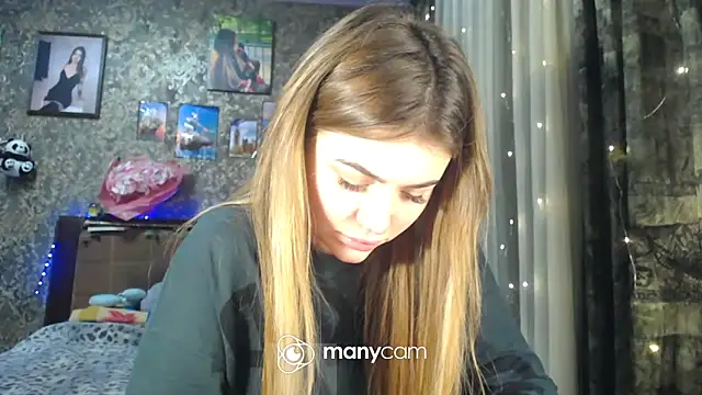 BonnyShy online show from December 8, 1:47 pm