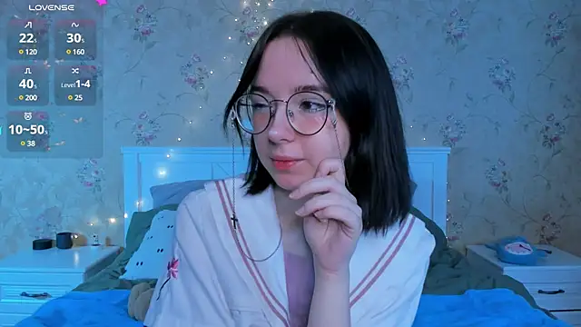 Nora Failure online show from January 6, 4:58 am