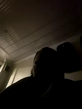 R32RLINE online show from December 15, 10:25 pm