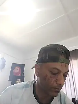 Daretodeviate online show from December 4, 10:57 am