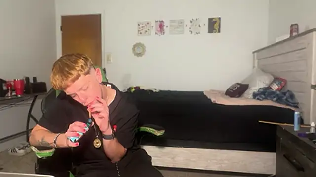 twentywithafelonyy online show from November 7, 7:52 am