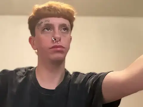 twentywithafelonyy online show from February 4, 10:43 am