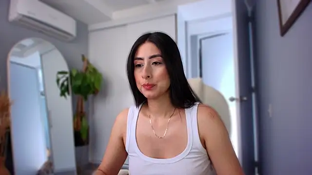 auroracaruso11 online show from October 5, 12:03 pm