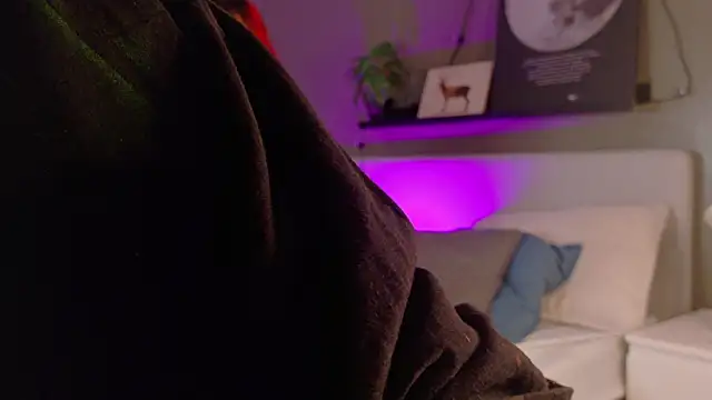 ParisFox  online show from November 14, 2:27 pm