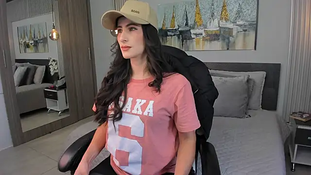SaraGomez1 online show from June 17, 1:34 pm
