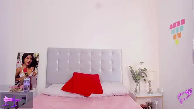 Snapshot of NiaBlanco chatting on May 8, 11:43 pm NiaBlanco online show from May 8, 11:43 pm