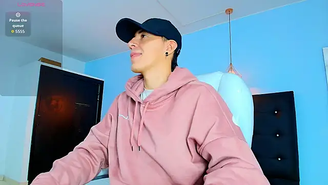 Snapshot of Lobo_17_ chatting on September 26, 4:27 am Lobo 17 online show from September 26, 4:27 am