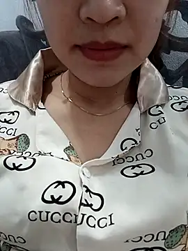 Snapshot of AssAsiancute chatting on January 5, 11:48 am AssAsiancute online show from January 5, 11:48 am
