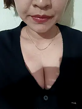 Snapshot of AssAsiancute chatting on February 11, 4:02 pm AssAsiancute online show from February 11, 4:02 pm