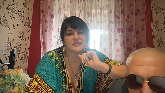 Snapshot of StellarTeam chatting on January 23, 11:48 am StellarTeam online show from January 23, 11:48 am