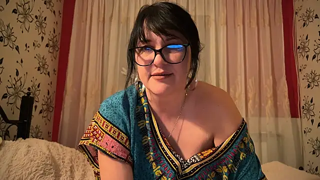 Snapshot of StellarTeam chatting on January 31, 5:42 pm StellarTeam online show from January 31, 5:42 pm