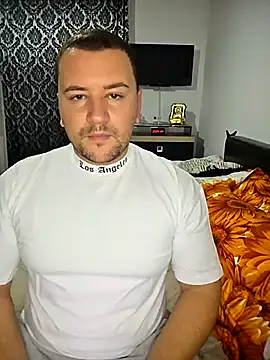 KarlosCarutox online show from October 18, 5:25 pm