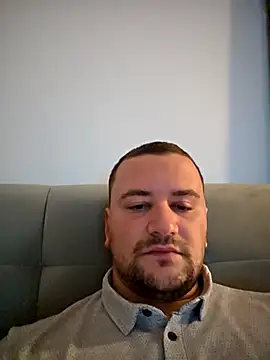 KarlosCarutox online show from November 16, 7:30 pm