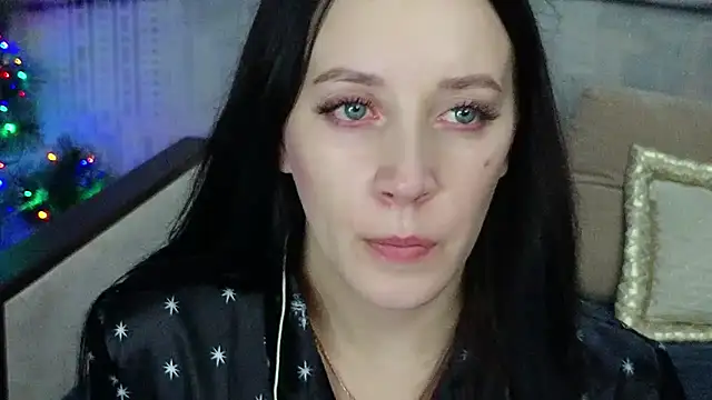 MonikaSweetXXX online show from December 27, 8:18 pm