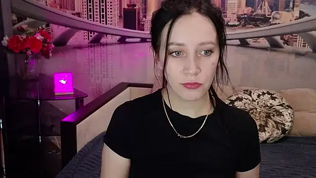 MonikaSweetXXX online show from March 3, 8:43 pm