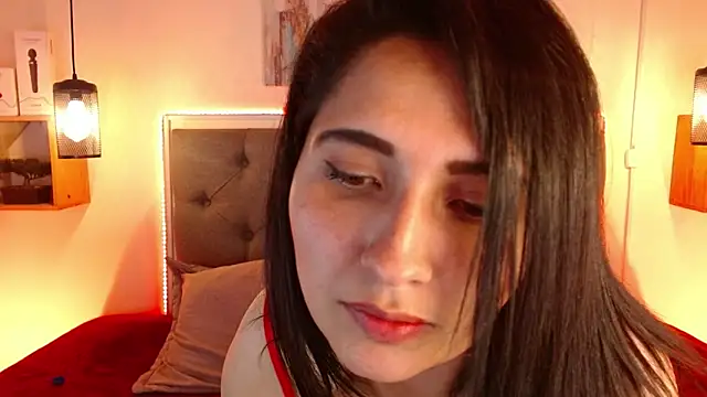 emily leinner online show from March 9, 8:31 pm