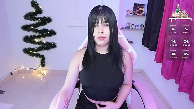 misshoneyxxx online show from December 28, 11:59 pm