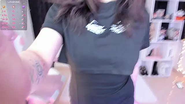 misshoneyxxx online show from March 19, 1:54 am