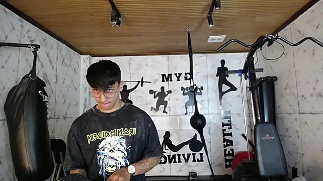 Snapshot of Andy_Joy_ chatting on September 25, 11:47 am Andy Joy online show from September 25, 11:47 am