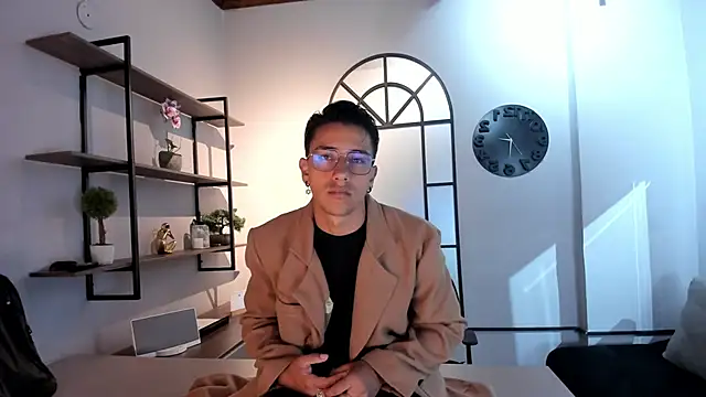 Snapshot of Andy_Joy_ chatting on September 28, 10:31 am Andy Joy online show from September 28, 10:31 am