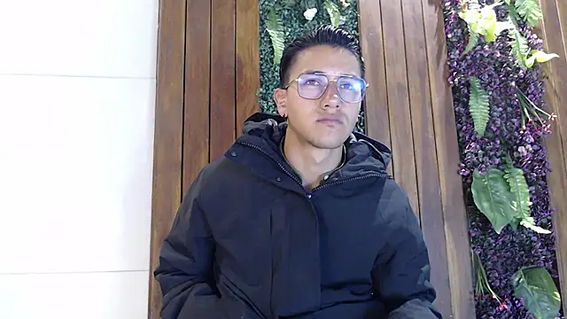 Snapshot of Andy_Joy_ chatting on September 30, 10:53 am Andy Joy online show from September 30, 10:53 am