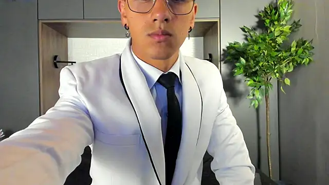 Snapshot of Andy_Joy_ chatting on October 2, 12:01 pm Andy Joy online show from October 2, 12:01 pm