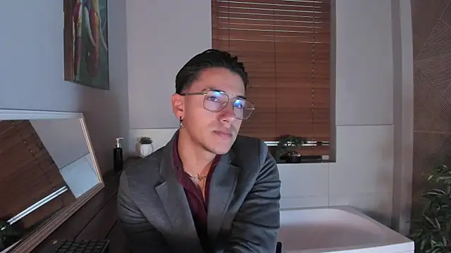 Snapshot of Andy_Joy_ chatting on November 2, 11:34 am Andy Joy online show from November 2, 11:34 am