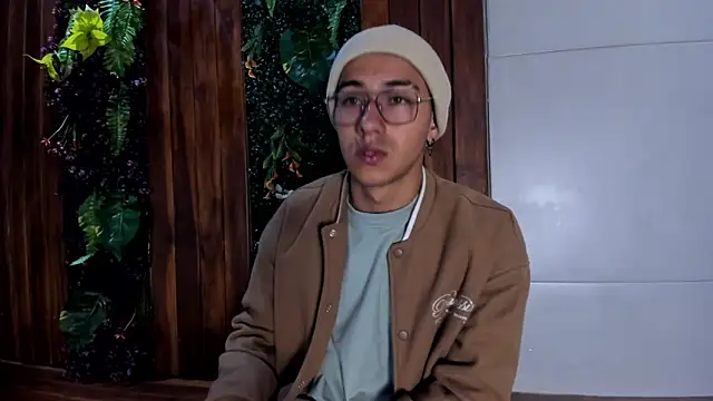 Snapshot of Andy_Joy_ chatting on November 29, 11:24 am Andy Joy online show from November 29, 11:24 am