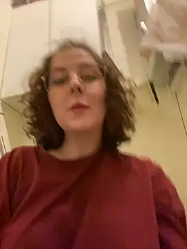 Snapshot of cinnabon_ chatting on April 18, 7:58 pm cinnabon online show from April 18, 7:58 pm