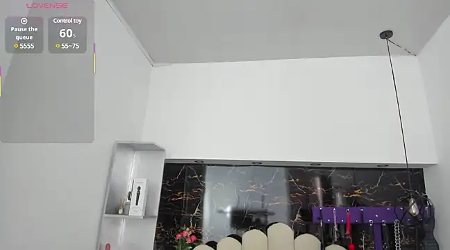 Kathia Armstrong online show from February 8, 1:44 pm