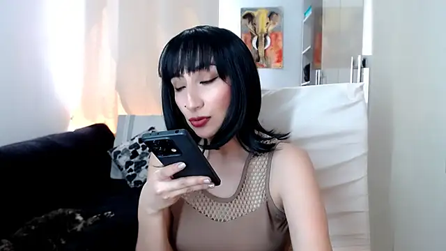 Snapshot of Laura-pervert chatting on February 23, 6:12 pm Laura-pervert online show from February 23, 6:12 pm
