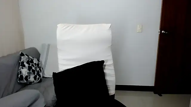 Laura-pervert online show from June 27, 1:10 am