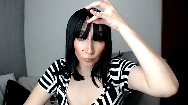 Laura-pervert online show from July 3, 11:33 pm