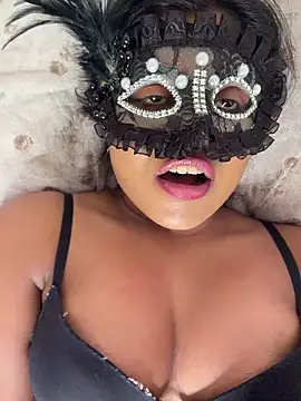 Bella Luna18 online show from November 11, 7:36 pm