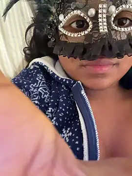 Bella Luna18 online show from January 6, 3:38 pm