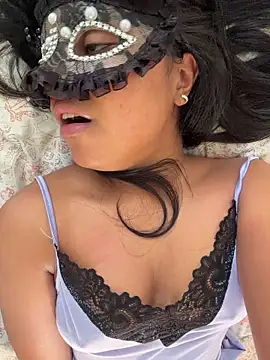 Bella Luna18 online show from March 27, 9:53 am