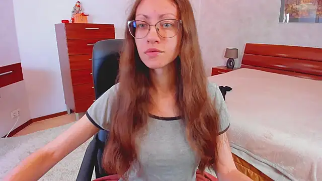 Pantyhose Mila online show from October 19, 7:03 pm