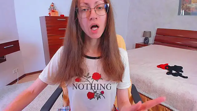 Snapshot of Pantyhose_Mila chatting on February 16, 9:11 pm Pantyhose Mila online show from February 16, 9:11 pm