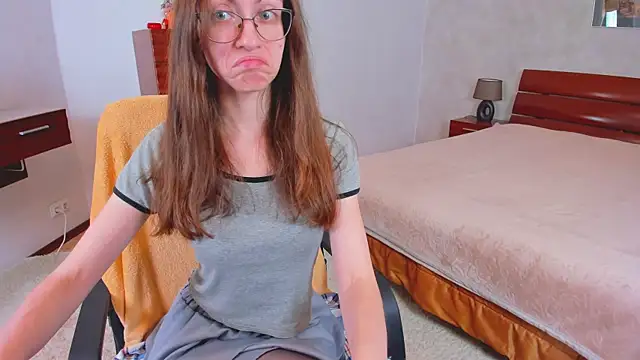 Snapshot of Pantyhose_Mila chatting on March 21, 8:45 pm Pantyhose Mila online show from March 21, 8:45 pm