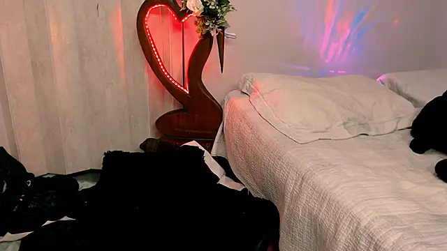 naihroby online show from July 9, 10:36 pm