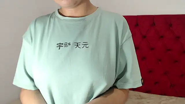 CarolineBrunx online show from December 27, 10:48 pm