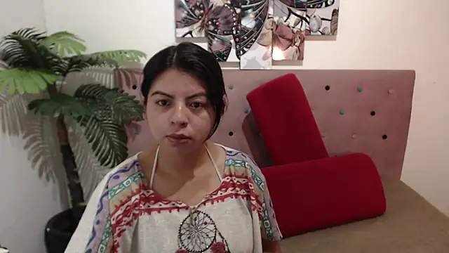 CarolineBrunx online show from March 7, 4:02 am