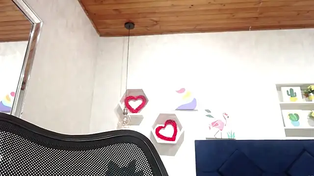 CarolineBrunx online show from November 13, 4:11 am