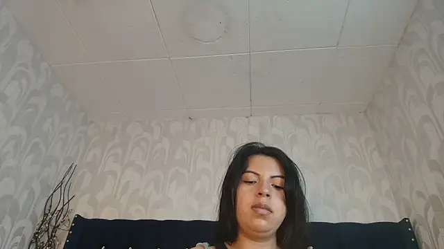 Snapshot of CarolineBrunx chatting on March 15, 6:08 am CarolineBrunx online show from March 15, 6:08 am