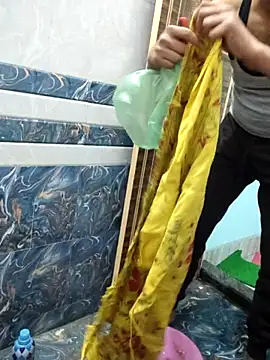 Ishan003 online show from December 3, 2:48 pm