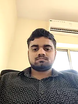 Ishan003 online show from April 26, 7:17 am