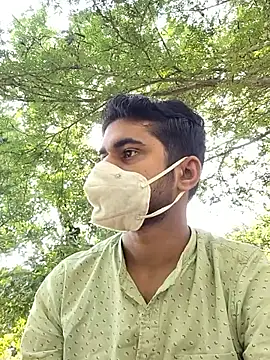 Ishan003 online show from May 2, 2:49 am