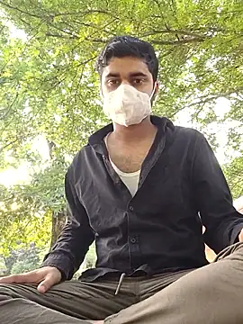Ishan003 online show from May 13, 12:41 am