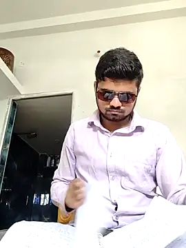 Ishan003 online show from June 1, 4:25 am