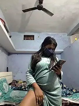 Snapshot of Priya_Strip chatting on January 10, 7:54 pm Priya Strip online show from January 10, 7:54 pm